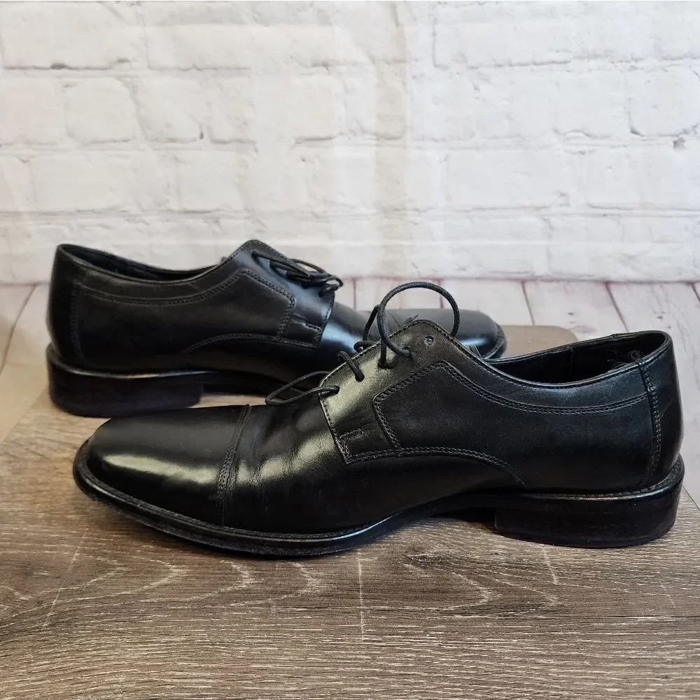 Men's Johnston & Murphy oxford shoes, size 10